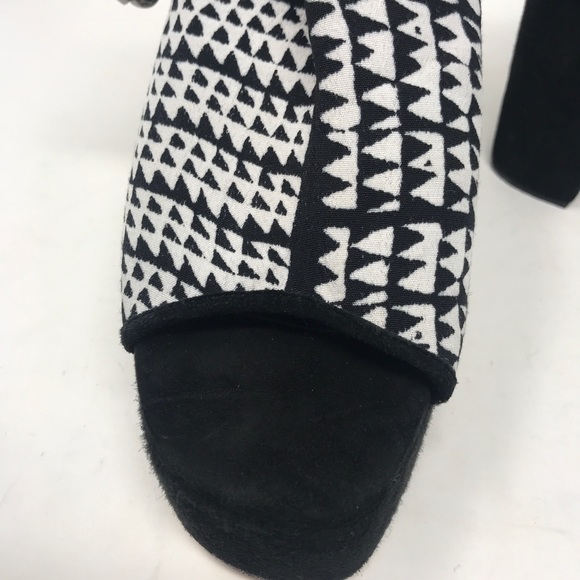 Manaola black wedge heels new size 6 - Picture 4 of 8